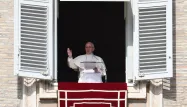 Lors de la prière de l'angelus dimanche, le pape François a appelé les fidèles à se recueillir en silence pour les victimes du conflit en Irak.