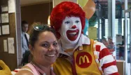 Le clown de McDonald's va devoir limiter ses sorties.