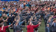 7.000 élèves néo-zélandais ont tenté de battre le record mondial du plus grand haka.