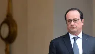 "Le président de la République condamne avec force l'assassinat de l'ambassadeur de Russie à Ankara", déclare l'Elysée dans un bref communiqué.