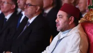 Le roi du Maroc a accepté de financer la défense du chanteur, assurée par Eric Dupond-Moretti.