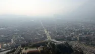 pollution Grenoble 2014 crédit : JEAN-PIERRE CLATOT / AFP - 1280
