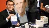Macron "Révolution" 1280