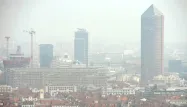 Lyon pollution 2014 crédit : PHILIPPE DESMAZES / AFP - 1280