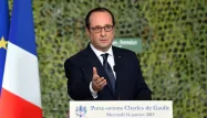 Hollande veut revoir la réduction des effectifs dans les armées
