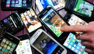 Téléphones portables et Internet : la grogne des usagers