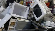 Un Français jette en moyenne 22 kg d’électronique par an