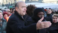 En 2015, Alain Juppé joue la carte "proximité"