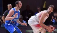 Pau Gasol (à droite) a mené l'Espagne à la victoire contre une valeureuse équipe grecque.