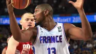 Boris Diaw face à la Pologne (1280x640) Pascal GUYOT/AFP