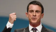 Manuel Valls défend la déchéance de nationalité dans un texte publié sur son compte Facebook.