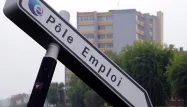 Pôle emploi : des salariés à temps plein incités à se désinscrire