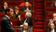 Manuel Valls entend "mener une consultation très large" sur la question de l'emploi.