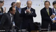 Fabius soumet le projet d'accord final sur le climat aux 195 pays