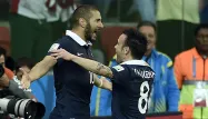 Benzema avec Valbuena (1280x640) Franck FIFE/AFP