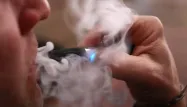 Cigarette électronique : grande enquête sur les vapoteurs