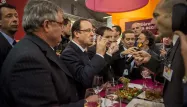 Hollande juste de passage au Salon de l’agriculture