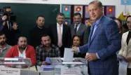 Turquie : Erdogan réussit son test électoral