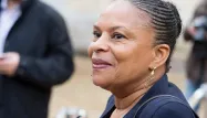 Ecoutes : l'Elysée fait bloc derrière Taubira