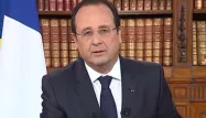 Hollande: la "ligne de conduite" du gouvernement "ne peut pas dévier"