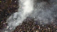 Des fumigènes dans les tribunes pour la finale de la Coupe d'Italie.