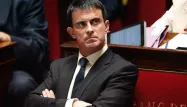 Emeutes à Sarcelles : "intolérable" pour Valls