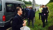 Le bus du "Hollande Tour" perd une vitre sur l'autoroute