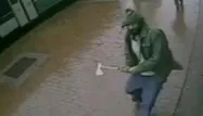 New York : il agresse des policiers à la hache