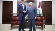 Mahmoud Abbas, président de l'Autorité palestinienne, et John Kerry, secrétaire d'Etat américain, au Caire