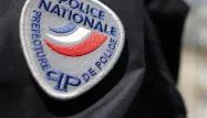 Après deux suicides, les policiers du 95 doivent déposer leurs armes
