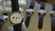 À l'occasion du Salon des belles montres, qui se tient à Paris du 21 au 23 novembre, Europe1 vous initie à se placement d'un genre particulier.