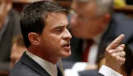 Valls "le guerrier "met un coup de barre à gauche