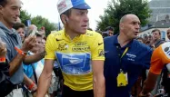 Lance Armstrong, ici sur le Tour 2001, n'a pas "mouillé" l'UCI, dans l'émission d'Oprah Winfrey. © REUTERS