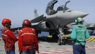 Un Rafale sur un porte-avion de l'Otan, lors de la guerre en Lybie.
