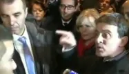 "On est dans la merdre, venez nous aider", a alncé un jeune à Manuel Valls.