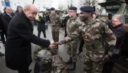 Le ministre de la Défense Jean-Yves Le Drian s'est rendu à Vannes mardi.