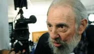 Fidel Castro apparaît en public pour voter
