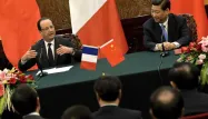 François Hollande a estimé vendredi que ses interlocuteurs chinois avaient "parfaitement répondu" à son souhait de rééquilibrer les échanges commerciaux, lourdement déficitaires au détriment de la France, par une relance du lien politique et économique entre Paris et Pékin.