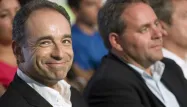 Xavier Bertrand, au second plan, est le premier à avoir remis en cause le principe d'un vote en septembre 2013. Une idée qui n'est pas pour déplaire à Jean-François Copé.