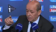 "Le livre blanc permet d'assurer l'ensemble des missions qui permettent à la France d'assurer sa sécurité", promet Jean-Yves Le Drian.