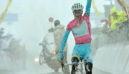Nibali vainqueur sous la neige
