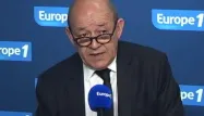 Le Drian : Hollande, c'est "François courage"