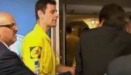 VIDÉO - Quand Leonardo bouscule l'arbitre