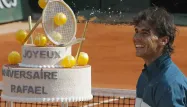 PHOTO - Nadal et son gâteau d'anniversaire