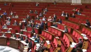 Transparence: pas de métier interdit aux parlementaires