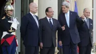 François Hollande a réuni le secrétaire d'Etat américain John Kerry, le secrétaire au Foreign Office William Hague et le chef de la diplomatie française, Laurent Fabius - les trois membres permanents occidentaux du conseil de sécurité de l'Onu.