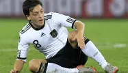 Foot-Transferts : Özil signe à Arsenal
