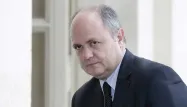Bruno Le Roux, patron des députés PS, a rarement été autant remonté contre ses troupes, coupables de désunion sur le texte des retraites.