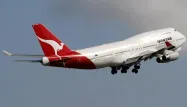 Un ancien steward de la compagnie Qantas porte-plainte contre l’Etat australien.