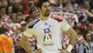 La déception de NIkola Karabatic après l'émination des Bleus en phase de poule de l'euro 2012.